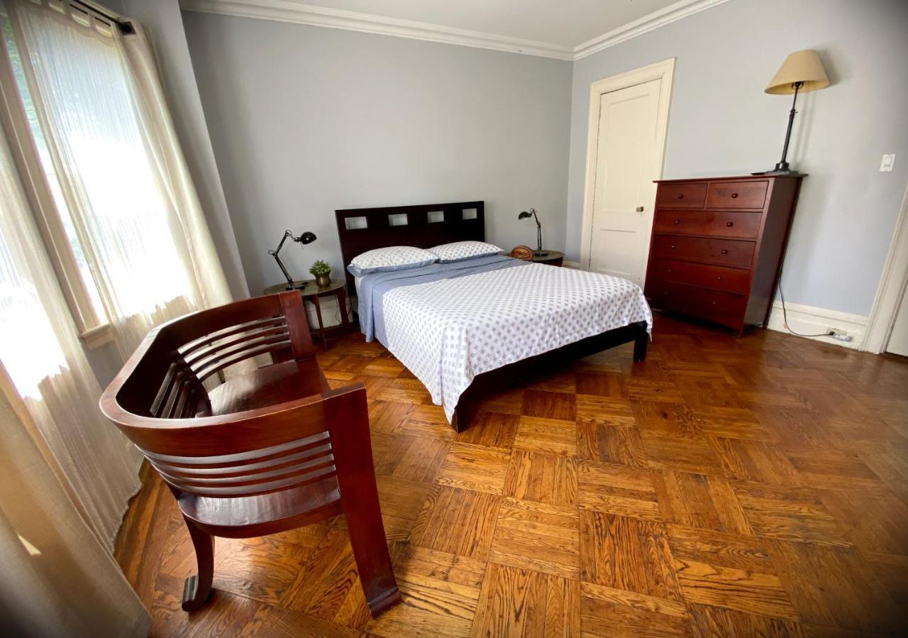 Spacious Bedroom In A Brooklyn House Shared With Host New York Extérieur photo